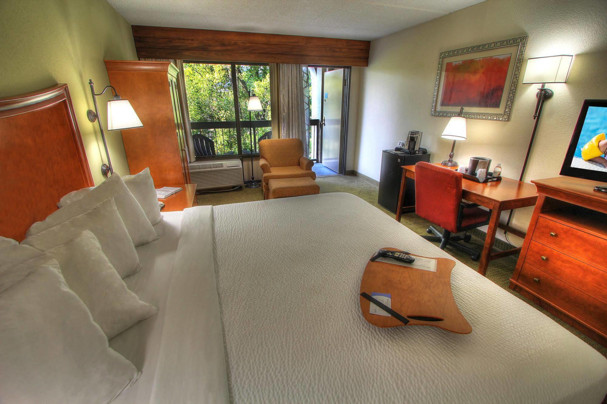 The Inn On The River Pigeon Forge Ngoại thất bức ảnh